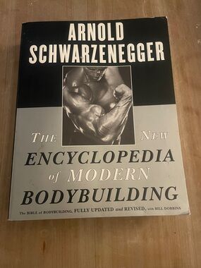 Arnold Schwarzenegger The New Encyclopedia of Modern Bodybuilding - Black & Gray